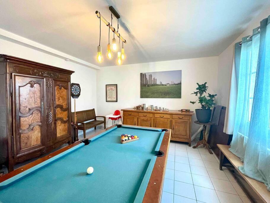 Hébergement de vacances La Casa Del Papa - Maison Spacieuse Avec Jardin Dole